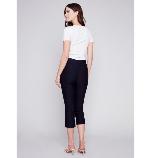 Stretch Pull-On Capri Pants - Black